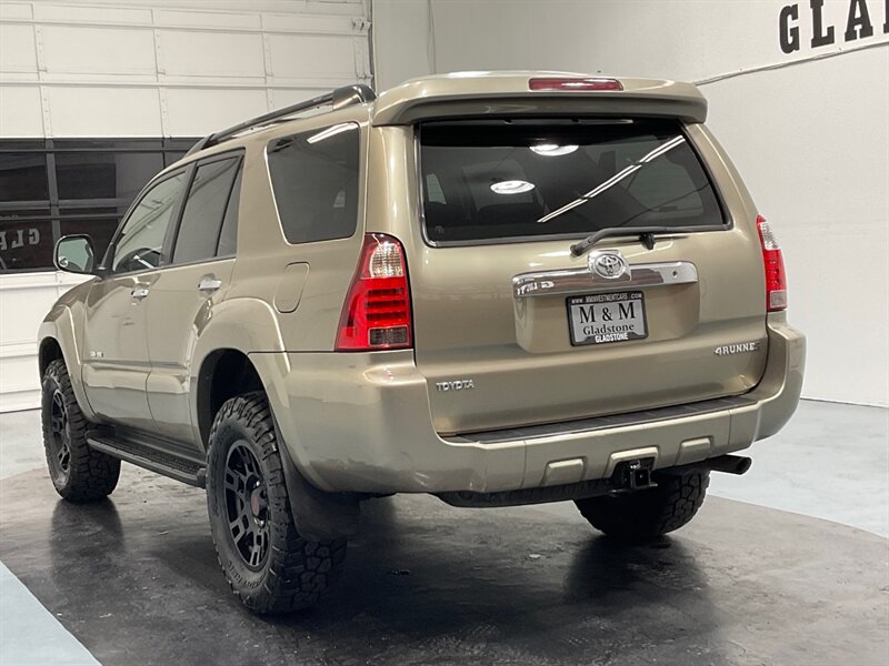 2007 Toyota 4Runner SR5 4X4 / 4.0L V6 / TRD WHEELS / Sunroof  / LOCAL NO RUST - Photo 9 - Gladstone, OR 97027