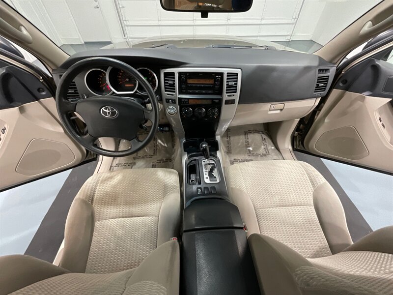 2007 Toyota 4Runner SR5 4X4 / 4.0L V6 / TRD WHEELS / Sunroof  / LOCAL NO RUST - Photo 39 - Gladstone, OR 97027