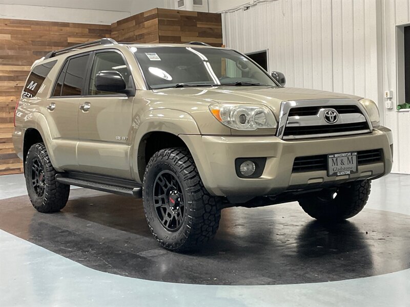 2007 Toyota 4Runner SR5 4X4 / 4.0L V6 / TRD WHEELS / Sunroof  / LOCAL NO RUST - Photo 53 - Gladstone, OR 97027