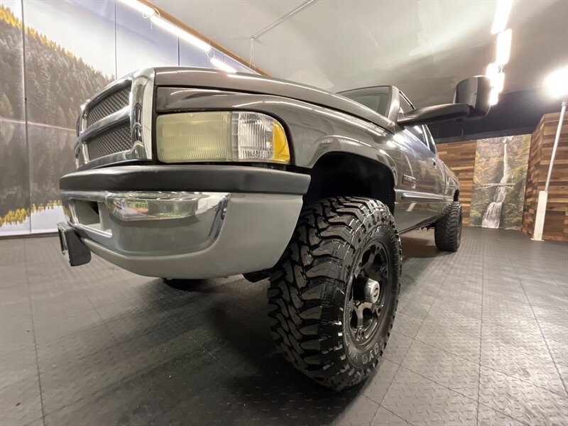 2002 Dodge Ram 2500 SLT Laramie 4X4 / 5.   - Photo 7 - Gladstone, OR 97027