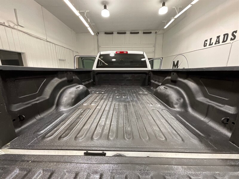 2017 RAM 2500 Tradesman Crew Cab 4X4 / 6.7L DIESEL / 1-OWNER  / LOCAL TRUCK / ZERO RUST / Backup Camera / BRAND NEW TIRES - Photo 11 - Gladstone, OR 97027