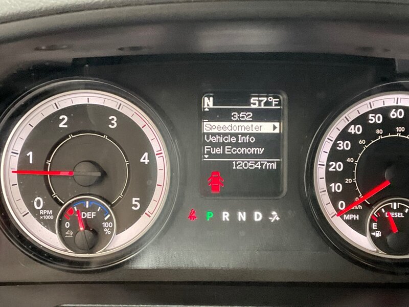 2017 RAM 2500 Tradesman Crew Cab 4X4 / 6.7L DIESEL / 1-OWNER  / LOCAL TRUCK / ZERO RUST / Backup Camera / BRAND NEW TIRES - Photo 49 - Gladstone, OR 97027