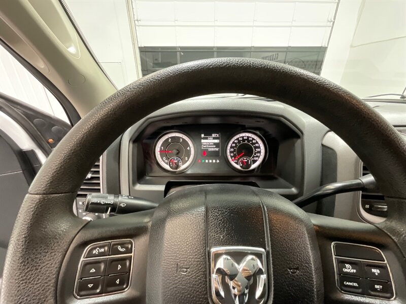 2017 RAM 2500 Tradesman Crew Cab 4X4 / 6.7L DIESEL / 1-OWNER  / LOCAL TRUCK / ZERO RUST / Backup Camera / BRAND NEW TIRES - Photo 45 - Gladstone, OR 97027