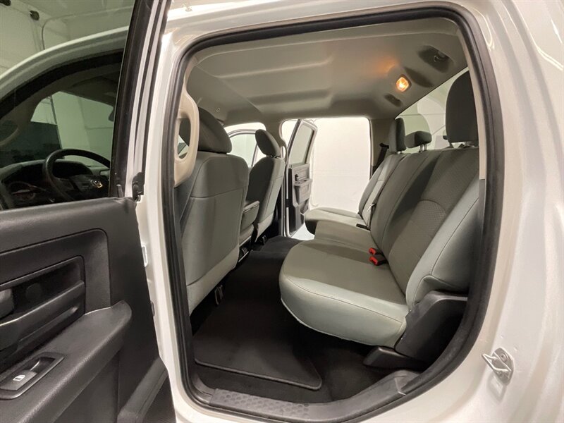 2017 RAM 2500 Tradesman Crew Cab 4X4 / 6.7L DIESEL / 1-OWNER  / LOCAL TRUCK / ZERO RUST / Backup Camera / BRAND NEW TIRES - Photo 13 - Gladstone, OR 97027