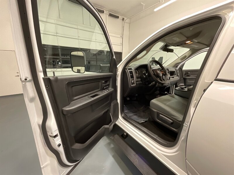 2017 RAM 2500 Tradesman Crew Cab 4X4 / 6.7L DIESEL / 1-OWNER  / LOCAL TRUCK / ZERO RUST / Backup Camera / BRAND NEW TIRES - Photo 32 - Gladstone, OR 97027