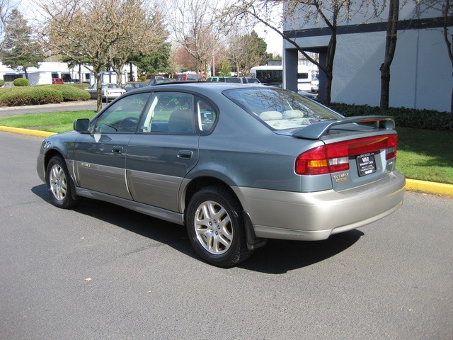 2002 Subaru Outback Limited Edition Sedan 4-DR AWD / *1-Owner*   - Photo 4 - Portland, OR 97217