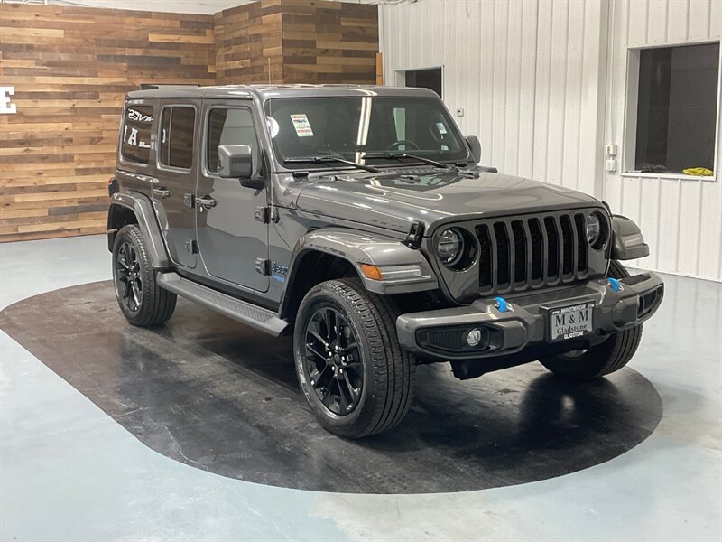 2021 Jeep Wrangler Unlimited High Altitude 4xe / 4X4 /HYBRID/13K MILE  / 1-OWNER - Photo 2 - Gladstone, OR 97027