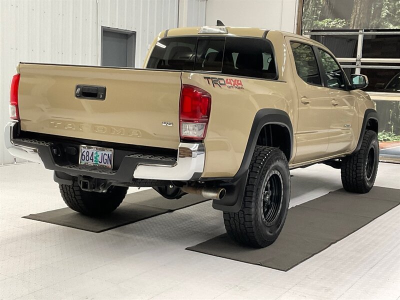 2017 Toyota Tacoma 4x4 TRD Off-Road / CRAWL CONTROL /1-OWNER / LIFTED  /LOCAL OWNER / RUST FREE / TECHNOLOGY PKG / SHARP & CLEAN !! - Photo 8 - Gladstone, OR 97027