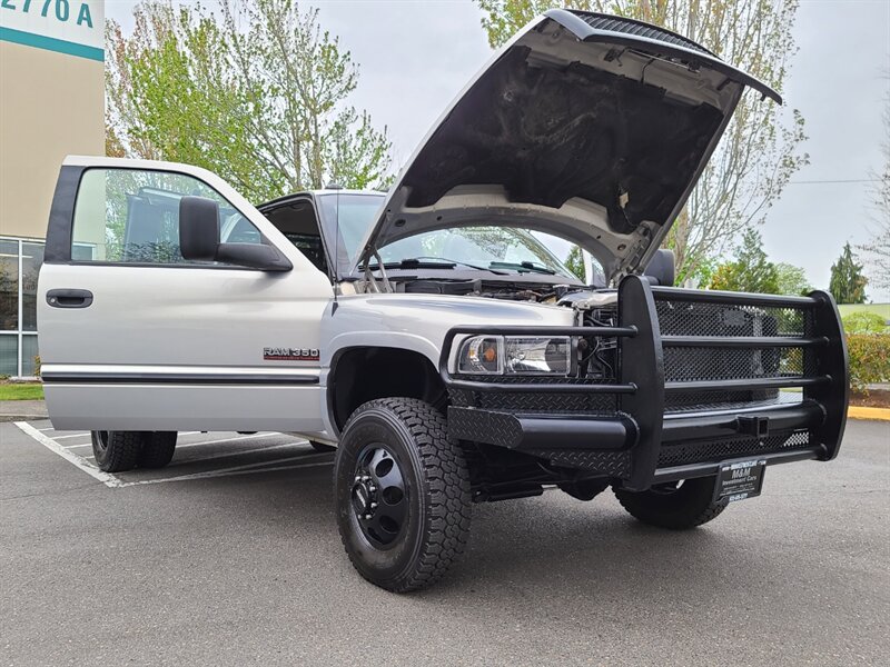 2000 Dodge Ram 3500 Dually FLAT BED / 4X4 / Laramie / 5.9L CUMMINS  Turbo DIESEL / LOW MILES / 1-TON - Photo 29 - Portland, OR 97217