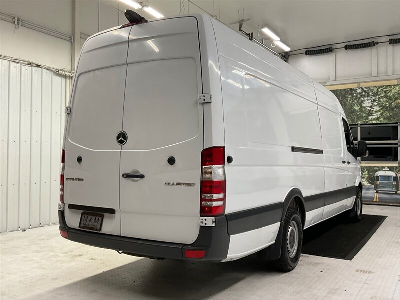 2015 Mercedes-Benz Sprinter 2500 CARGO VAN / 2.1L 4Cyl DIESEL / HIGHROOF  / 1-OWNER LOCAL VAN / Navigation & Backup Camera / 170 " WB & HIGHROOF - Photo 7 - Gladstone, OR 97027