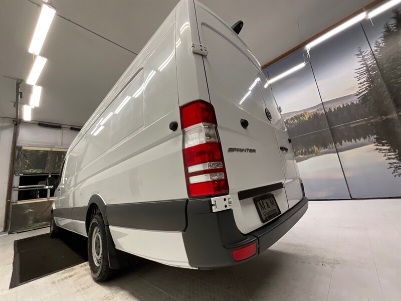 2015 Mercedes-Benz Sprinter 2500 CARGO VAN / 2.1L 4Cyl DIESEL / HIGHROOF  / 1-OWNER LOCAL VAN / Navigation & Backup Camera / 170 " WB & HIGHROOF - Photo 26 - Gladstone, OR 97027