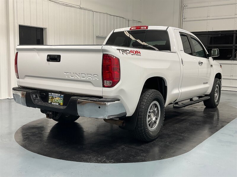 2015 Toyota Tundra Limited 4X4 / CREW CAB / LEATHER / NAV / BACKUP  / LOCAL RUST FREE - Photo 5 - Gladstone, OR 97027