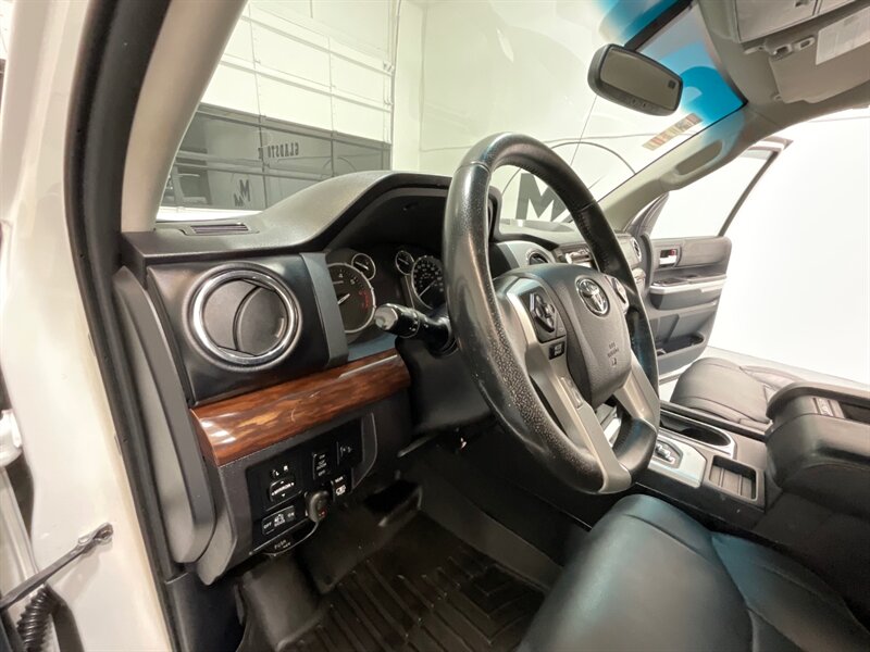 2015 Toyota Tundra Limited 4X4 / CREW CAB / LEATHER / NAV / BACKUP  / LOCAL RUST FREE - Photo 37 - Gladstone, OR 97027