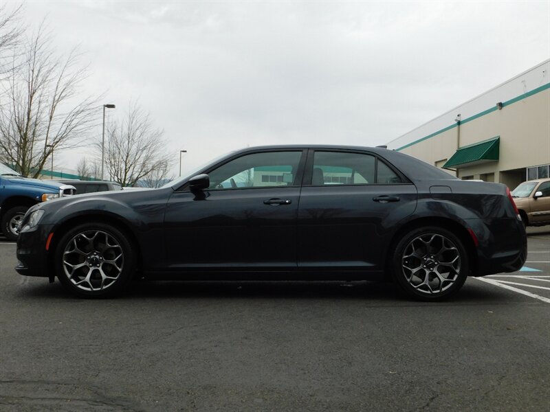 2016 Chrysler 300 Series S 300S / Leather / Navigation / 1-Owner / Excel Co - Photo 3 - Portland, OR 97217
