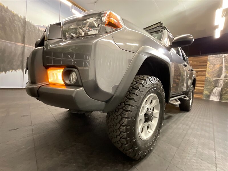 2011 Toyota 4Runner Trail Sport Utility   - Photo 9 - Gladstone, OR 97027