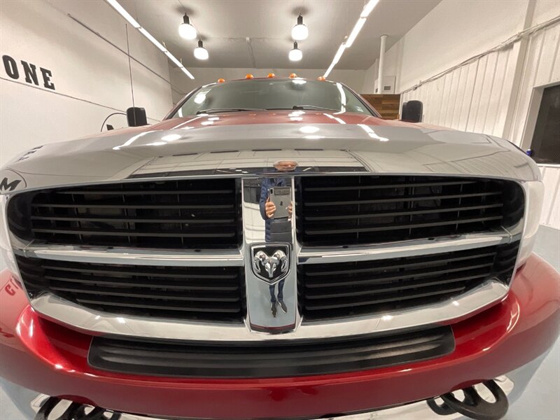 2006 Dodge Ram 3500 SLT 4X4 / 5.9L DIESEL /36K MILES / 1-OWNER / DUALLY 1-TON / Rear Airbags / Sunroof / ZERO RUST - Photo 30 - Gladstone, OR 97027