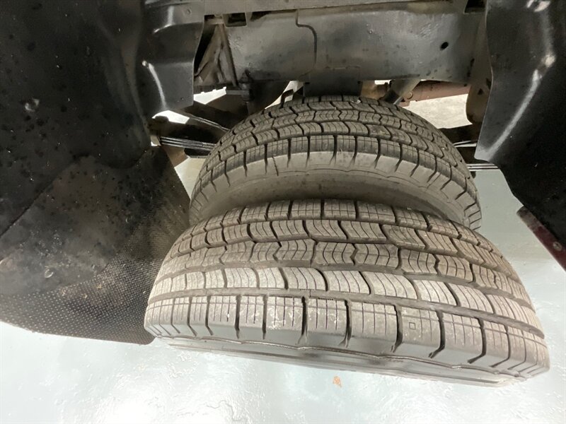 2006 Dodge Ram 3500 SLT 4X4 / 5.9L DIESEL /36K MILES / 1-OWNER / DUALLY 1-TON / Rear Airbags / Sunroof / ZERO RUST - Photo 22 - Gladstone, OR 97027