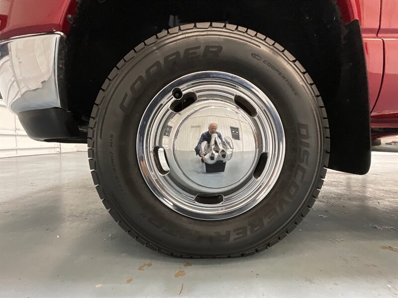 2006 Dodge Ram 3500 SLT 4X4 / 5.9L DIESEL /36K MILES / 1-OWNER / DUALLY 1-TON / Rear Airbags / Sunroof / ZERO RUST - Photo 24 - Gladstone, OR 97027