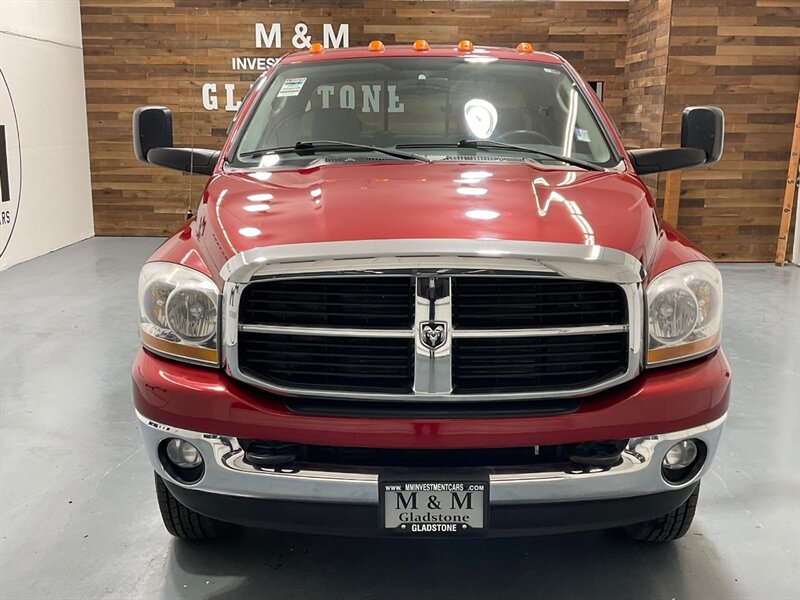 2006 Dodge Ram 3500 SLT 4X4 / 5.9L DIESEL /36K MILES / 1-OWNER / DUALLY 1-TON / Rear Airbags / Sunroof / ZERO RUST - Photo 5 - Gladstone, OR 97027