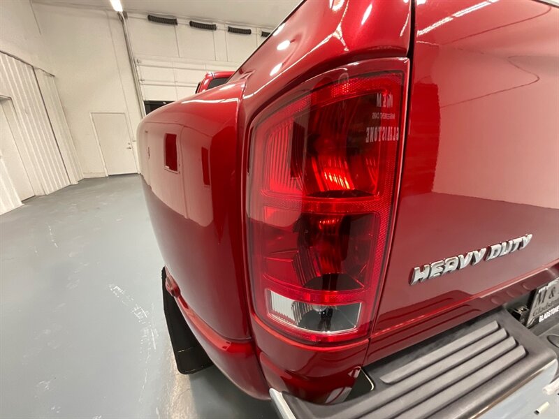 2006 Dodge Ram 3500 SLT 4X4 / 5.9L DIESEL /36K MILES / 1-OWNER / DUALLY 1-TON / Rear Airbags / Sunroof / ZERO RUST - Photo 28 - Gladstone, OR 97027