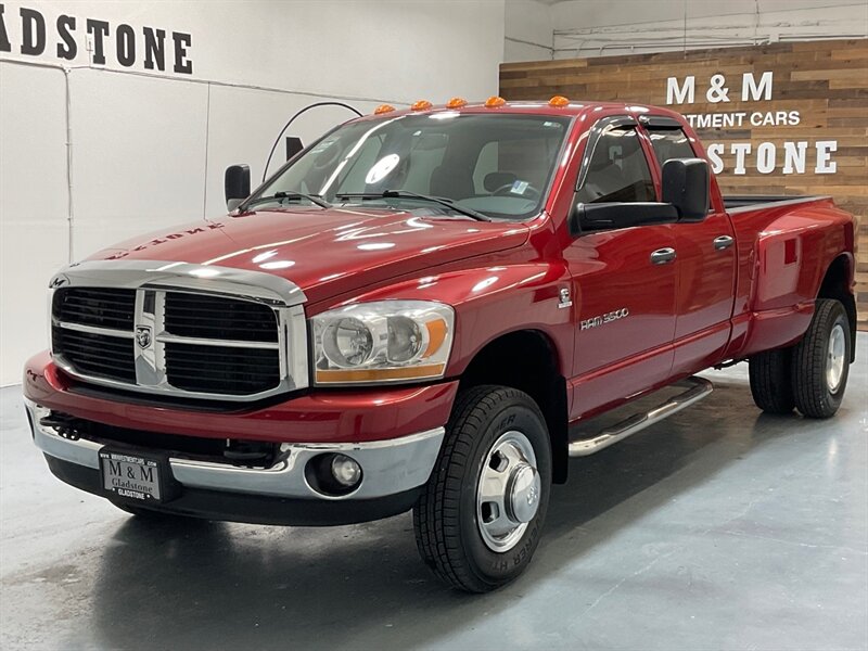 2006 Dodge Ram 3500 SLT 4X4 / 5.9L DIESEL /36K MILES / 1-OWNER / DUALLY 1-TON / Rear Airbags / Sunroof / ZERO RUST - Photo 1 - Gladstone, OR 97027