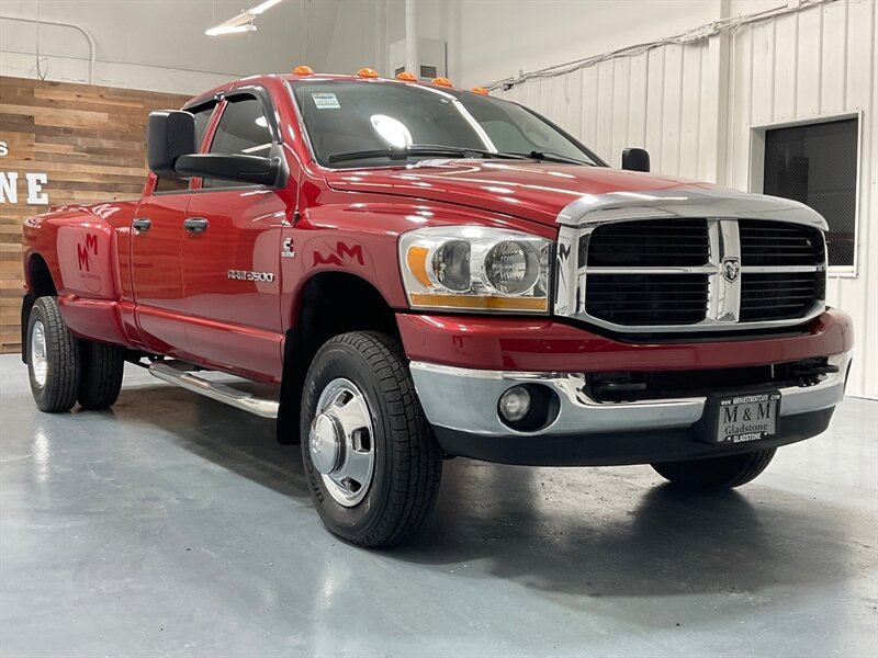 2006 Dodge Ram 3500 SLT 4X4 / 5.9L DIESEL /36K MILES / 1-OWNER / DUALLY 1-TON / Rear Airbags / Sunroof / ZERO RUST - Photo 57 - Gladstone, OR 97027