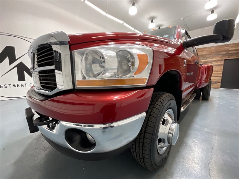 2006 Dodge Ram 3500 SLT 4X4 / 5.9L DIESEL /36K MILES / 1-OWNER / DUALLY 1-TON / Rear Airbags / Sunroof / ZERO RUST - Photo 53 - Gladstone, OR 97027