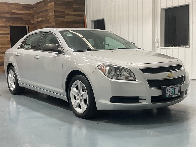 2012 Chevrolet Malibu LS Sedan 2.4L 4Cyl / 1-OWNER / ONLY 59,000 MILES   - Photo 2 - Gladstone, OR 97027