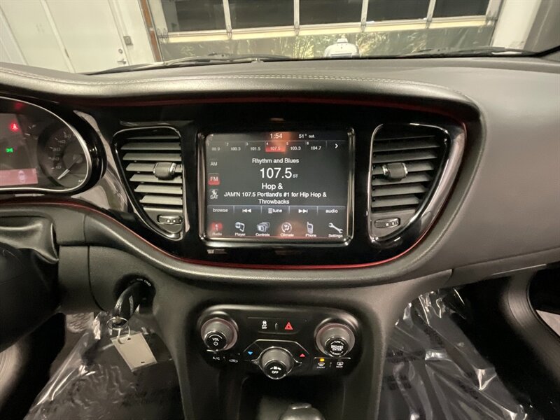 2016 Dodge Dart SXT Sedan California Pkg / Backup Camera / SHARP  8.4-Inch Touchscreen Display/ Touring Suspension / ONLY 95,000 MILES - Photo 20 - Gladstone, OR 97027