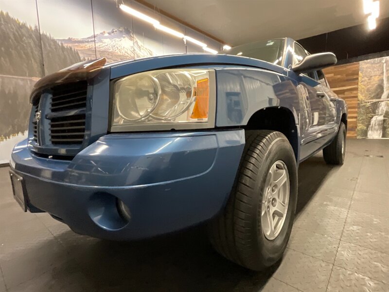 2006 Dodge Dakota SLT Quad Cab 4X4 / 4.7L V8 MAGNUM  / 98,000 MILES  LOCAL TRUCK / RUST FREE / Excel Cond - Photo 9 - Gladstone, OR 97027