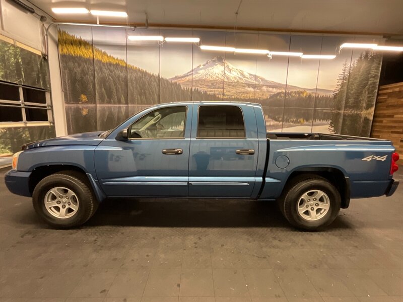 2006 Dodge Dakota SLT Quad Cab 4X4 / 4.7L V8 MAGNUM  / 98,000 MILES  LOCAL TRUCK / RUST FREE / Excel Cond - Photo 3 - Gladstone, OR 97027