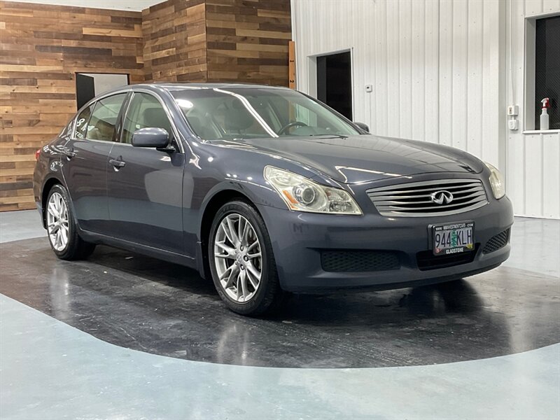 2008 INFINITI G35 Sedan / 3.5L V6 / Leather Heated Seats / Sunroof  / LOCAL CAR - Photo 2 - Gladstone, OR 97027