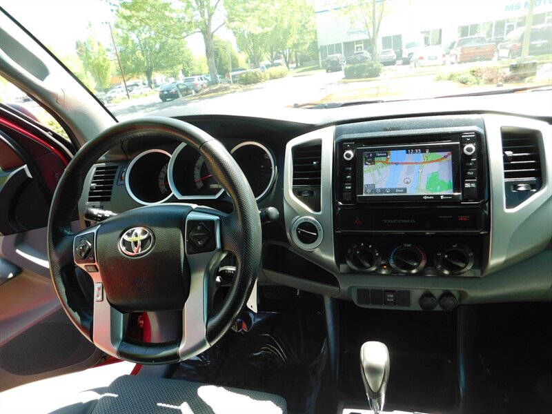 2015 Toyota Tacoma SR5 TRD Sport / 4x4 / LB / 1 OWNER / LIFTED LIFTED   - Photo 18 - Portland, OR 97217