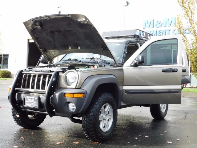 2003 Jeep Liberty Sport Utility 4X4 / V6 3.7L / LIFTED