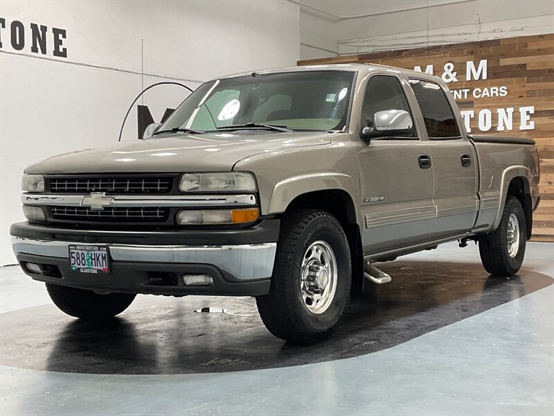 2002 Chevrolet Silverado 1500 LS Crew Cab 4X4 / 6.0L V8 /LOCAL TRUCK/ HEAVY DUTY  / ZERO RUST - Photo 1 - Gladstone, OR 97027