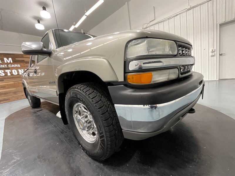 2002 Chevrolet Silverado 1500 LS Crew Cab 4X4 / 6.0L V8 /LOCAL TRUCK/ HEAVY DUTY  / ZERO RUST - Photo 29 - Gladstone, OR 97027