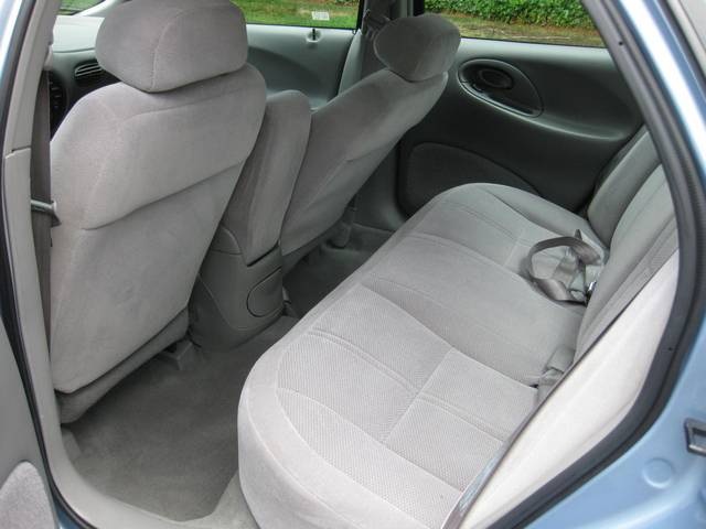 1997 Ford Taurus GL   - Photo 11 - Portland, OR 97217