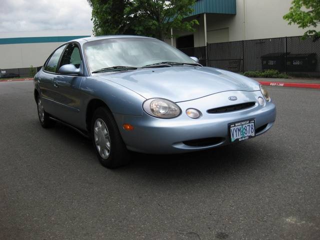 1997 Ford Taurus GL   - Photo 7 - Portland, OR 97217