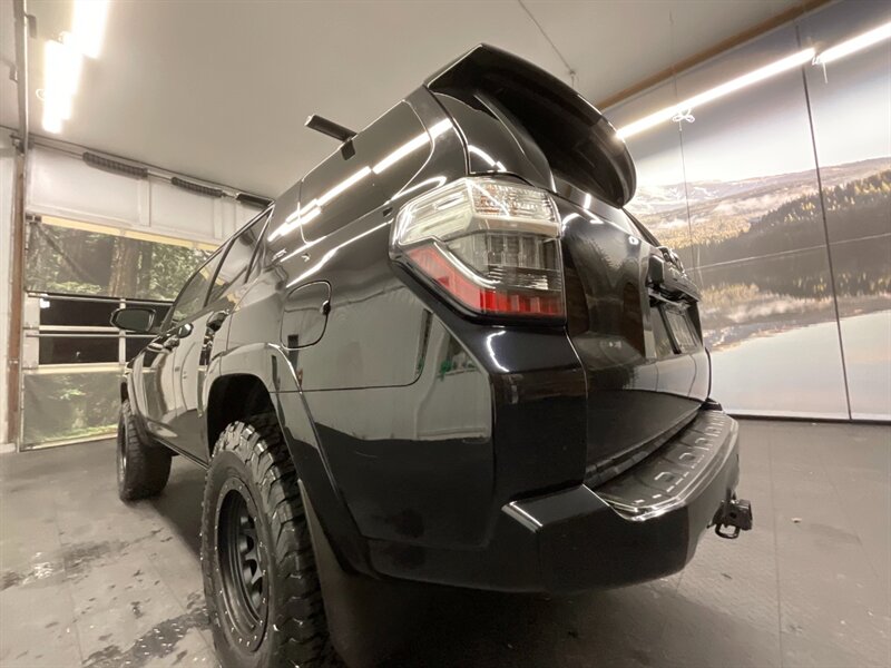 2016 Toyota 4Runner SR5 4X4 / LIFTED w/ NEW BF GOODRICH TIRES & WHEELS  Backup Camera / SHARP SHARP - Photo 11 - Gladstone, OR 97027