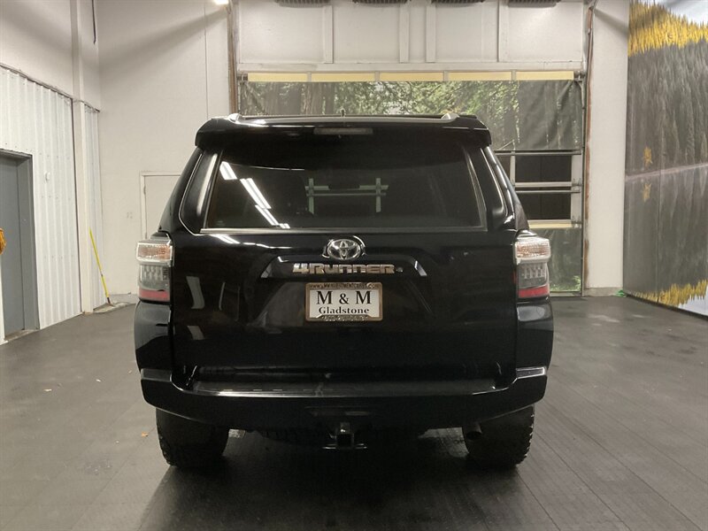 2016 Toyota 4Runner SR5 4X4 / LIFTED w/ NEW BF GOODRICH TIRES & WHEELS  Backup Camera / SHARP SHARP - Photo 6 - Gladstone, OR 97027