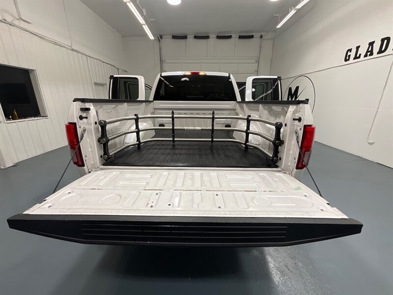 2018 Ford F-150 Lariat 4X4 / 3.5L 6Cyl ECOBOOST /LEVELED NEW TIRES / ZERO RUST / BLIS W/TRAILER TOW MONITORING/REMOTE START SYSTEM/TRAILER TOW PACKAGE /Navi & Backup Camera - Photo 10 - Gladstone, OR 97027