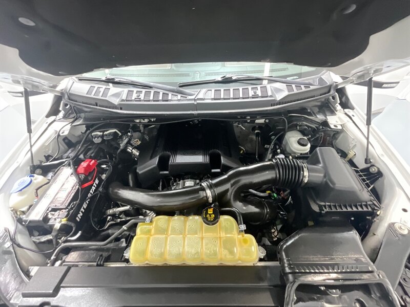 2018 Ford F-150 Lariat 4X4 / 3.5L 6Cyl ECOBOOST /LEVELED NEW TIRES / ZERO RUST / BLIS W/TRAILER TOW MONITORING/REMOTE START SYSTEM/TRAILER TOW PACKAGE /Navi & Backup Camera - Photo 54 - Gladstone, OR 97027