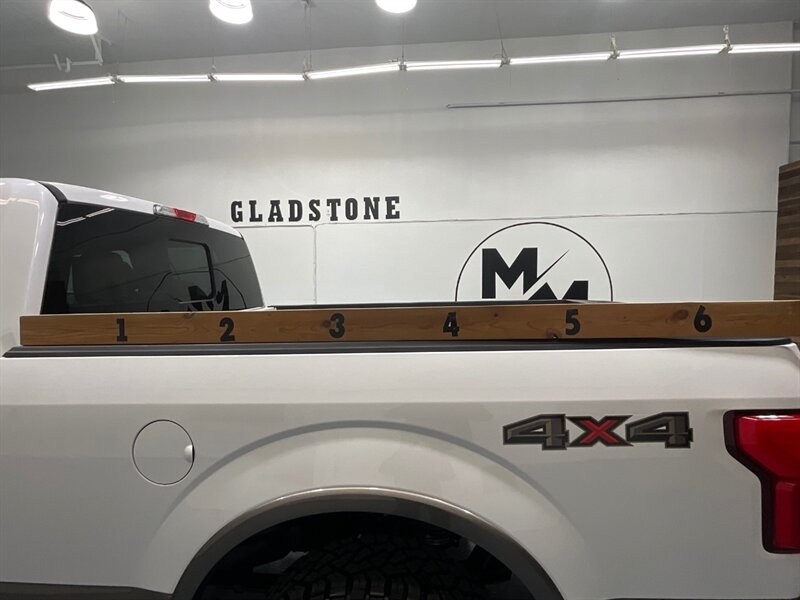 2018 Ford F-150 Lariat 4X4 / 3.5L 6Cyl ECOBOOST /LEVELED NEW TIRES / ZERO RUST / BLIS W/TRAILER TOW MONITORING/REMOTE START SYSTEM/TRAILER TOW PACKAGE /Navi & Backup Camera - Photo 9 - Gladstone, OR 97027