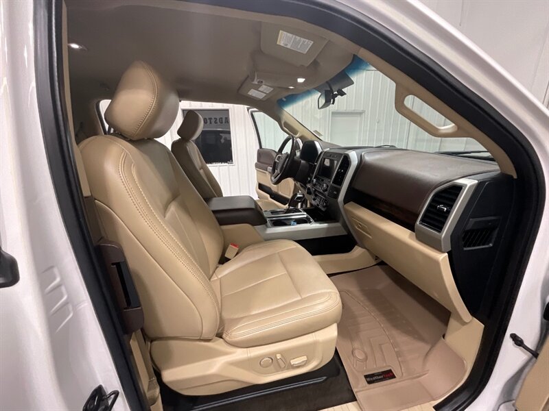 2018 Ford F-150 Lariat 4X4 / 3.5L 6Cyl ECOBOOST /LEVELED NEW TIRES / ZERO RUST / BLIS W/TRAILER TOW MONITORING/REMOTE START SYSTEM/TRAILER TOW PACKAGE /Navi & Backup Camera - Photo 15 - Gladstone, OR 97027