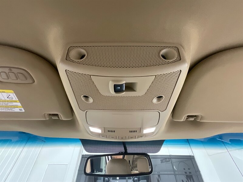 2018 Ford F-150 Lariat 4X4 / 3.5L 6Cyl ECOBOOST /LEVELED NEW TIRES / ZERO RUST / BLIS W/TRAILER TOW MONITORING/REMOTE START SYSTEM/TRAILER TOW PACKAGE /Navi & Backup Camera - Photo 46 - Gladstone, OR 97027