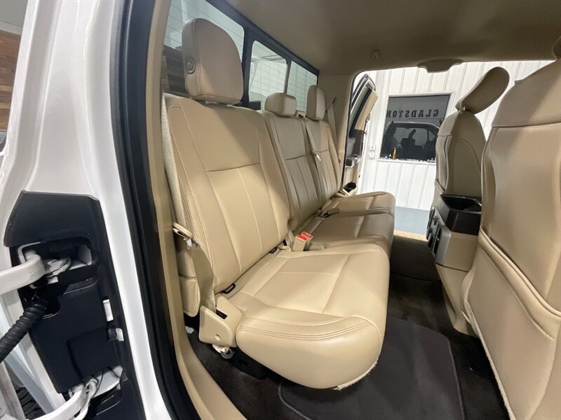 2018 Ford F-150 Lariat 4X4 / 3.5L 6Cyl ECOBOOST /LEVELED NEW TIRES / ZERO RUST / BLIS W/TRAILER TOW MONITORING/REMOTE START SYSTEM/TRAILER TOW PACKAGE /Navi & Backup Camera - Photo 39 - Gladstone, OR 97027