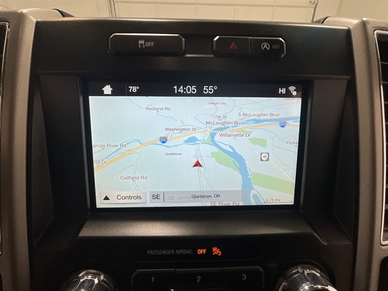 2018 Ford F-150 Lariat 4X4 / 3.5L 6Cyl ECOBOOST /LEVELED NEW TIRES / ZERO RUST / BLIS W/TRAILER TOW MONITORING/REMOTE START SYSTEM/TRAILER TOW PACKAGE /Navi & Backup Camera - Photo 47 - Gladstone, OR 97027