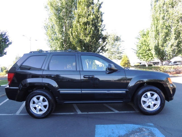 2010 Jeep Grand Cherokee Laredo / 4x4 / 6Cyl / 1-Owner / Excel Cond 2010 Jeep Grand Cherokee Laredo Tire Size