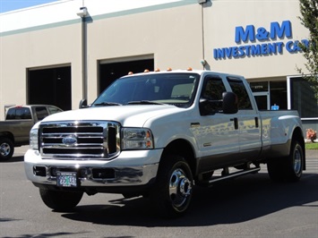 2006 Ford F-350 Lariat Crew Cab  / 4X4 / DIESEL / DUALLY / 43K mil Truck