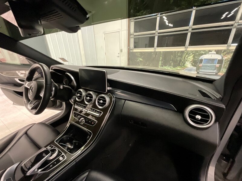 2015 Mercedes-Benz C 400 4MATIC AWD / 3.0L V6 TURBO / Sport Pkg  / Leather & Heated Seats / Navigation / LOCAL CAR / 71,000 MILES - Photo 15 - Gladstone, OR 97027